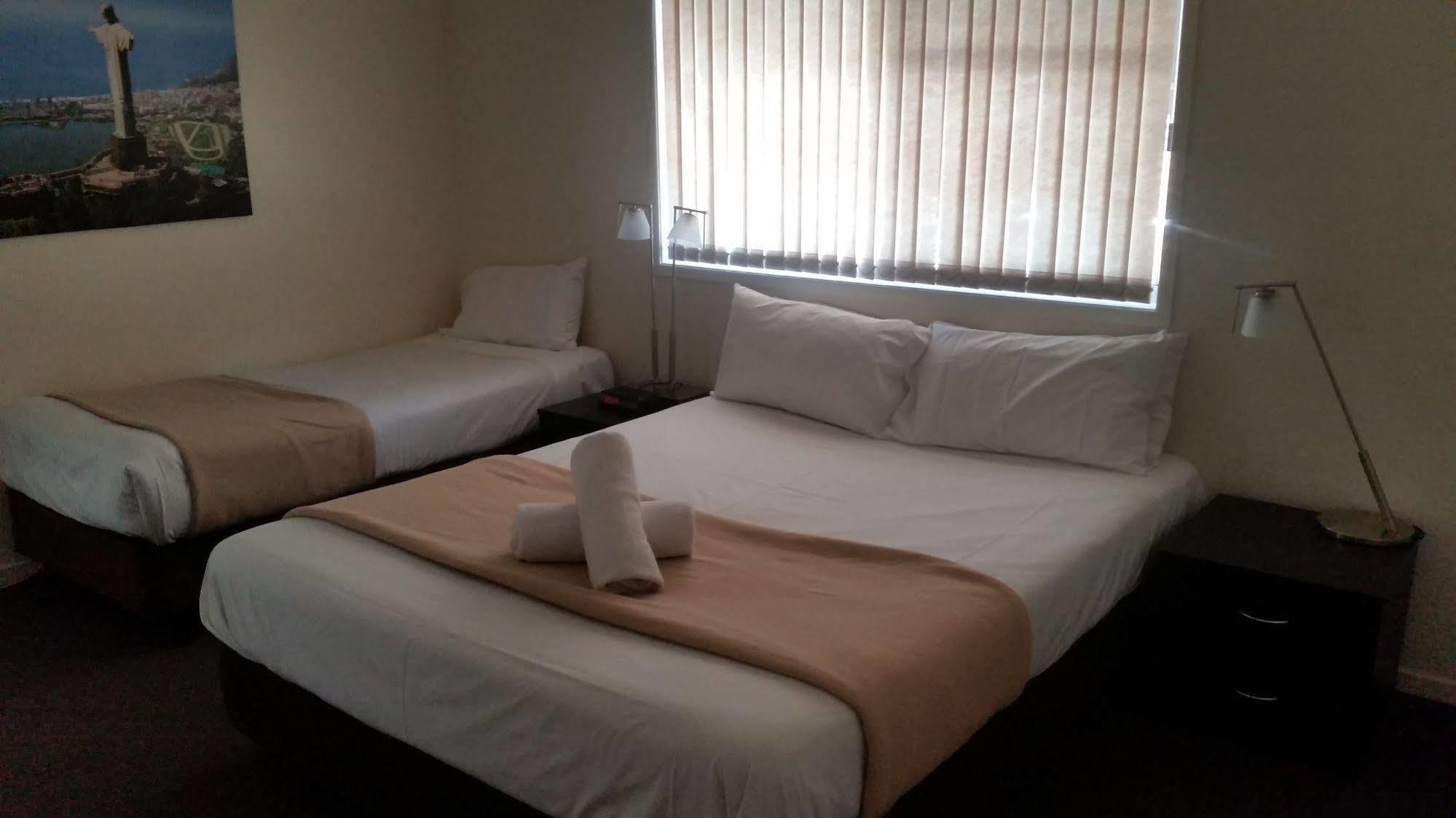 Clifford Park Motor Inn Toowoomba Esterno foto