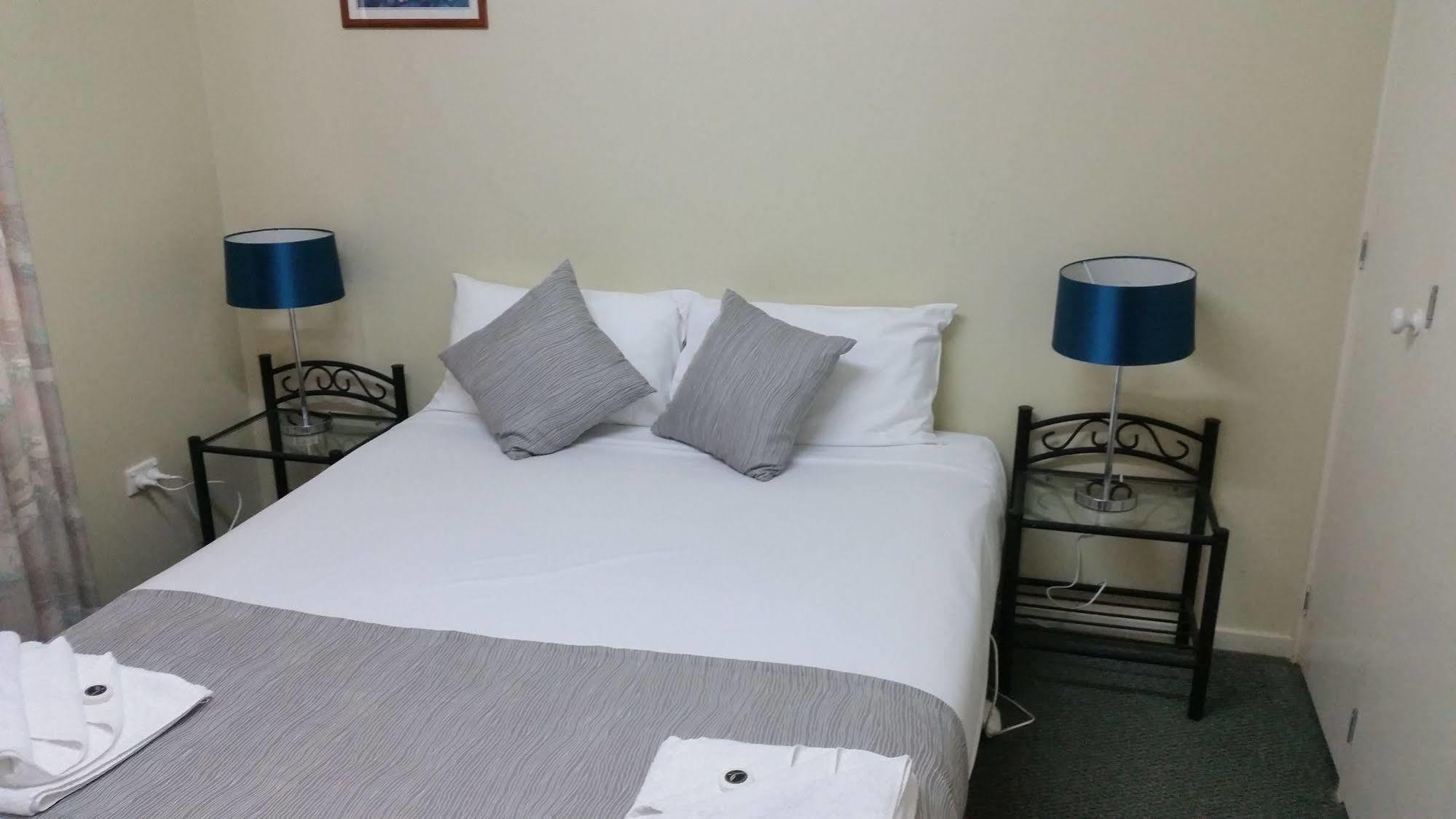 Clifford Park Motor Inn Toowoomba Esterno foto